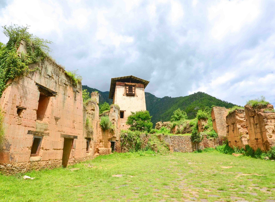 the Drukgyel Dzong
